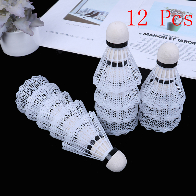 كرة الريشة البلاستيكية ، 12 ،  - مراجعة Badminton Nylon Shuttlecock وسعره
