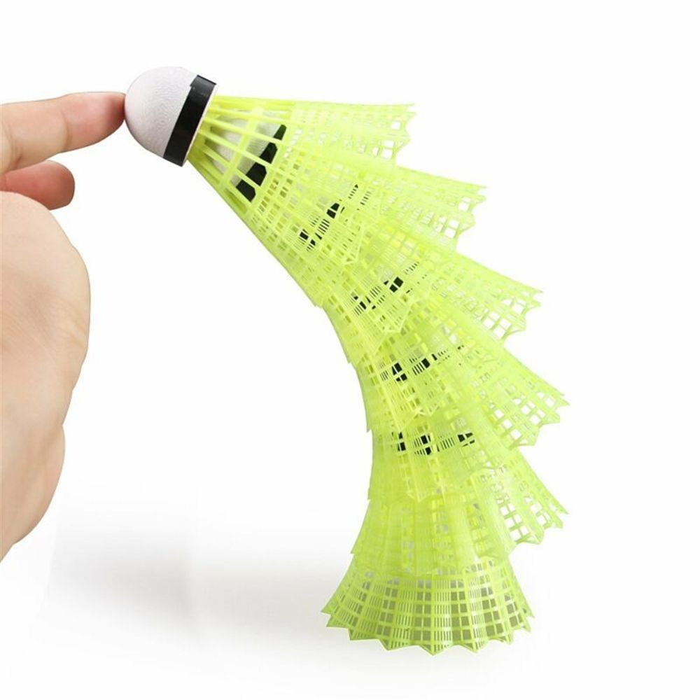 ريشات بادمنتون بلاستيكية جديدة - مراجعة Badminton Nylon Shuttlecock وسعره